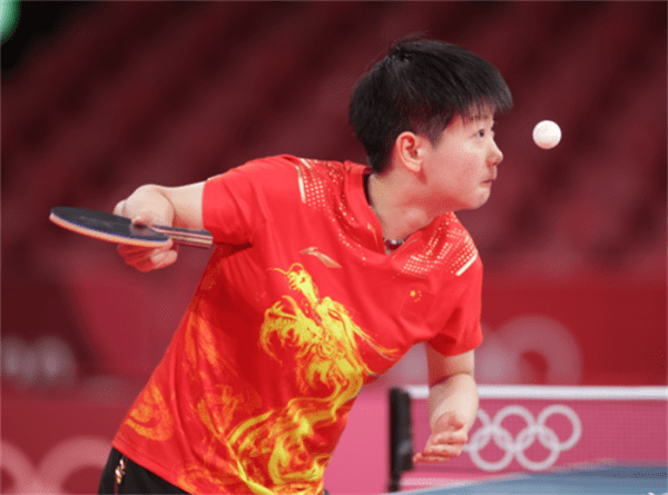 采访孙颖莎陈梦 97e605c6ce92441188c756ebf9f6892c.png