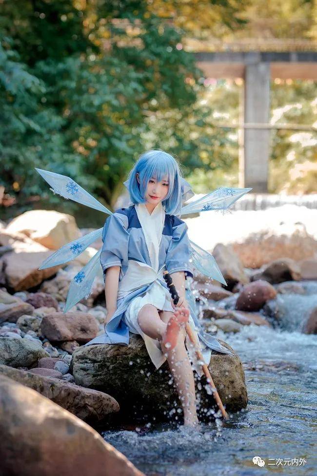 cos正片~《东方》琪露诺 和风纪闻录