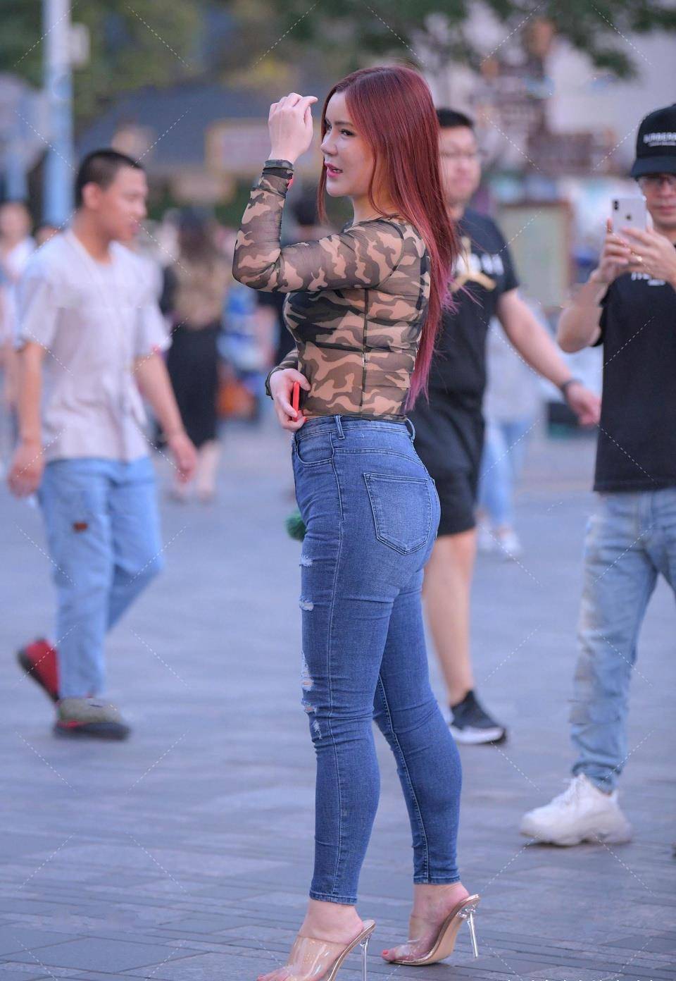 打底网纱怎么搭配好看 3db8147e88344e66be6aafd2e1564818.jpeg