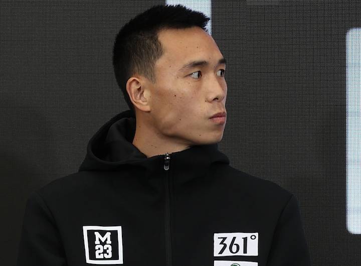 让我们祝愿徐灿,把wba世界拳王金腰带带回中国!