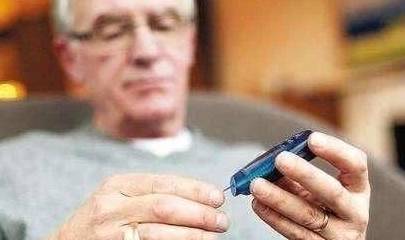 症状|“糖尿病”早期不疼不痒，身体“3处”出现反常，可能血糖已高！