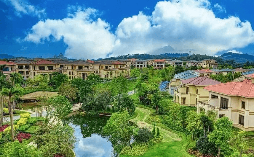 恒大泉都!五国温泉小镇的异域风情,三大中心的恢弘大气 !