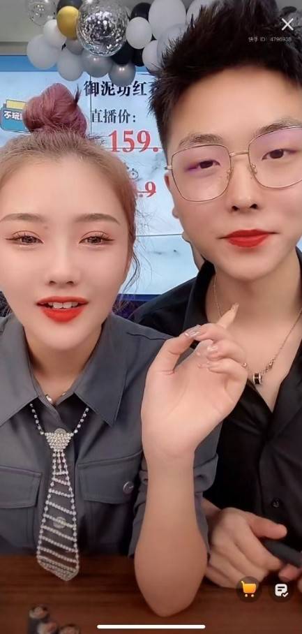 快手夺金特卖季主播蒙安夫妇好物热卖掀消费高潮