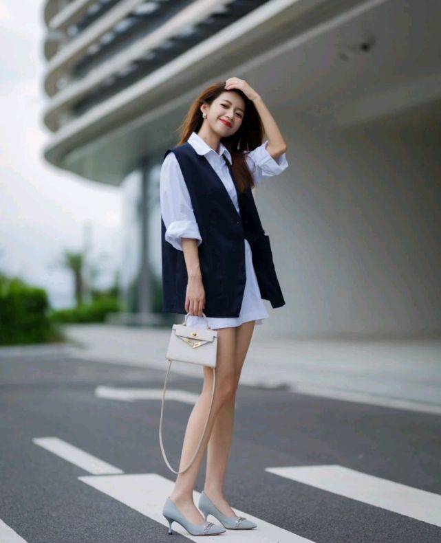 感觉|优雅浪漫的裙装穿搭，可以呈现俏皮甜美的感觉，也可以很有女人味