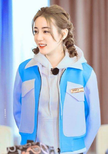 女明星|扎麻花辫不土的女明星，只服这10位，时髦不说还少女感十足