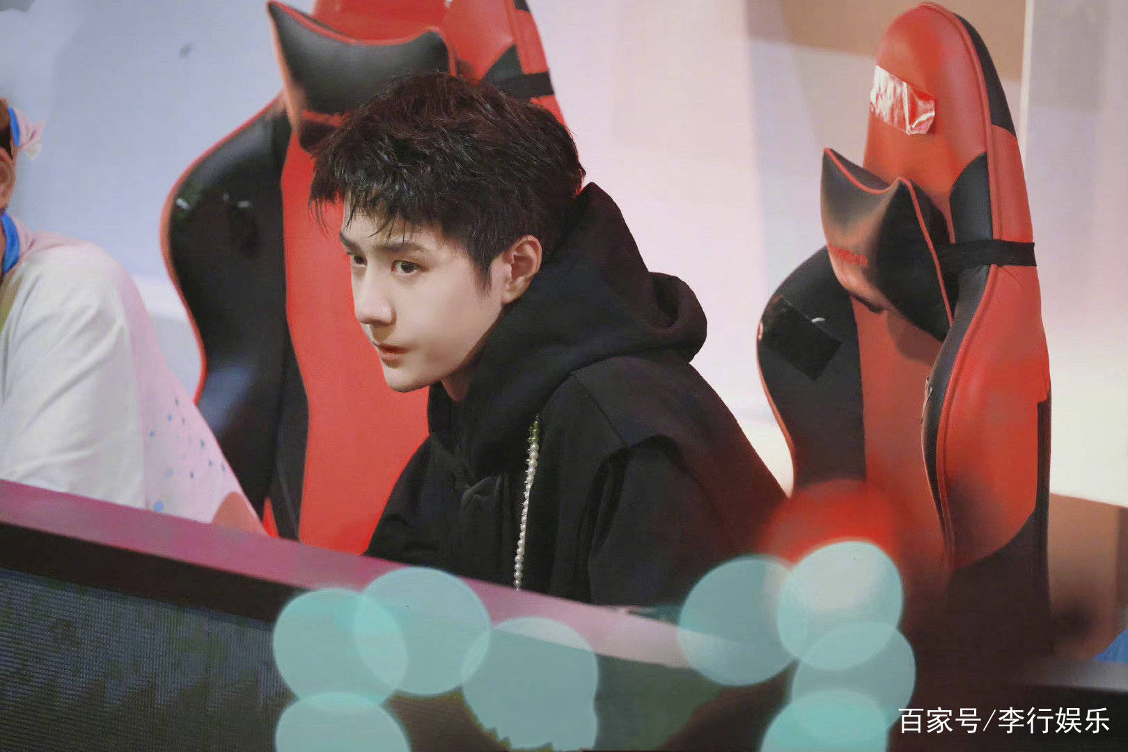 原创王一博和平精英直播心情超好主动抢话游戏名再次曝光