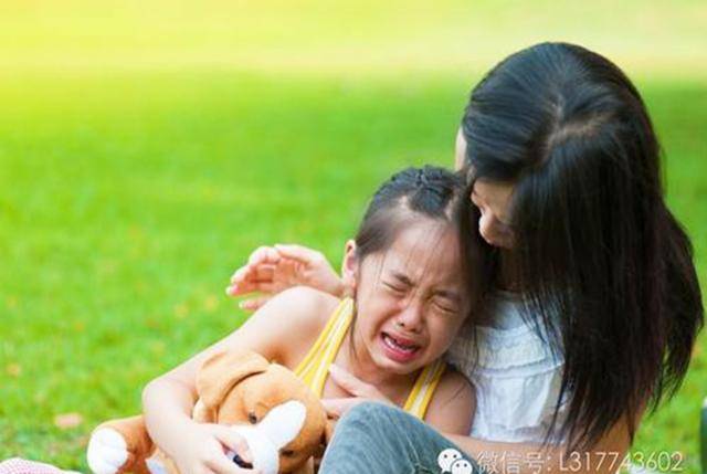 因为|“我要把妹妹扔掉”二胎父母要做的不是一碗水端平，而是“偏心”