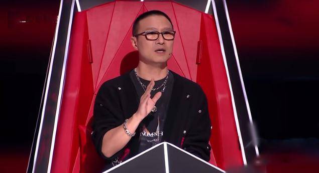 李荣浩|《好声音2021》导师首秀，那英一招鲜吃遍天，李克勤普通话很吃亏