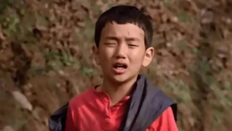 人间|《外婆的家》:贫穷的山村社会,富裕的人间情感