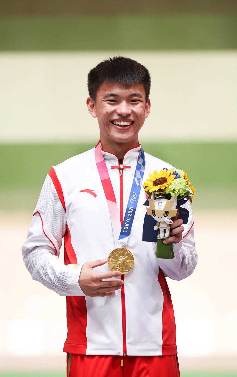 高光时刻一起来定格 中国队一日五金含金量太高了_金牌