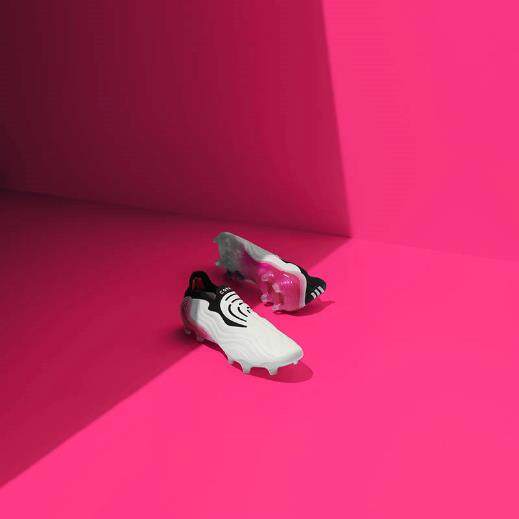 设计|阿迪达斯SUPERSPECTRAL足球鞋套装来袭