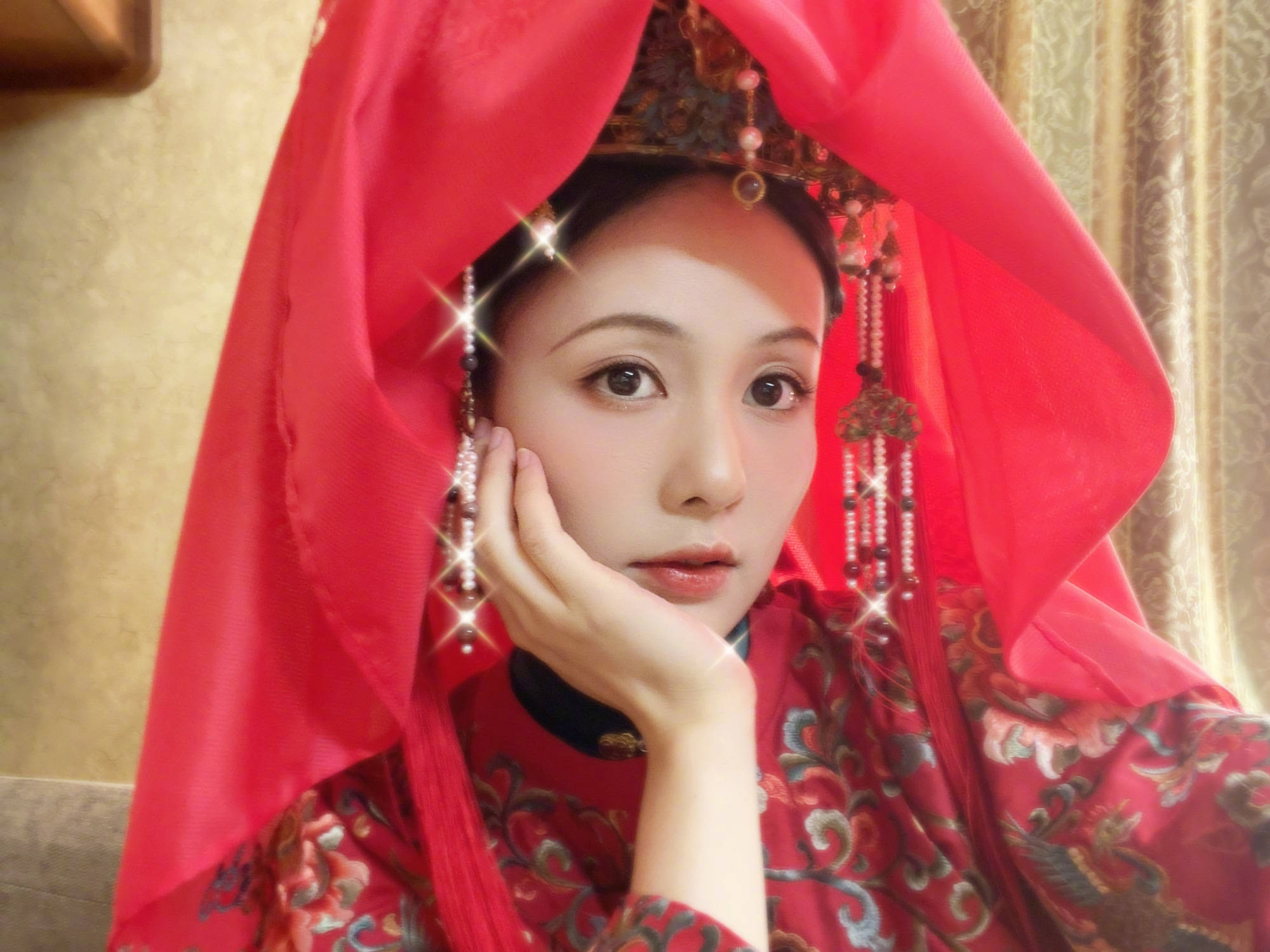 微博|白鹿晒《玉楼春》大婚造型，古典婚服太美了