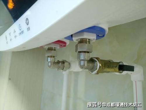 連接地線和等電位箱,配置防水防漏電獨立開關等,進一步提升了電熱水器