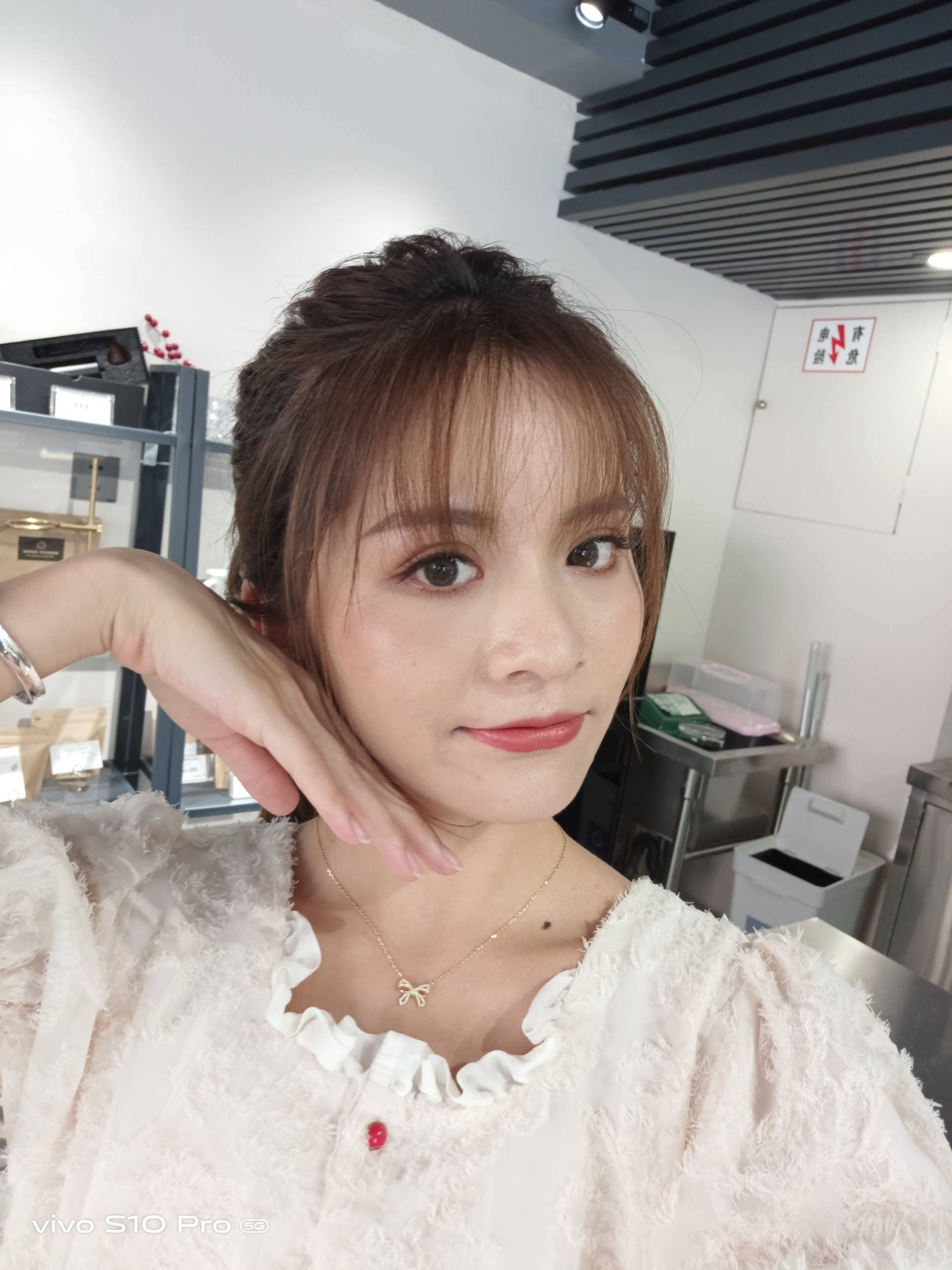 vivos10pro自拍体验如何自然柔光人像告别千篇一律