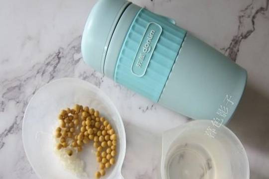 黄豆|50岁的婆婆,为了掉肉,几乎每天都吃这样的早餐,腰细脸色也好了