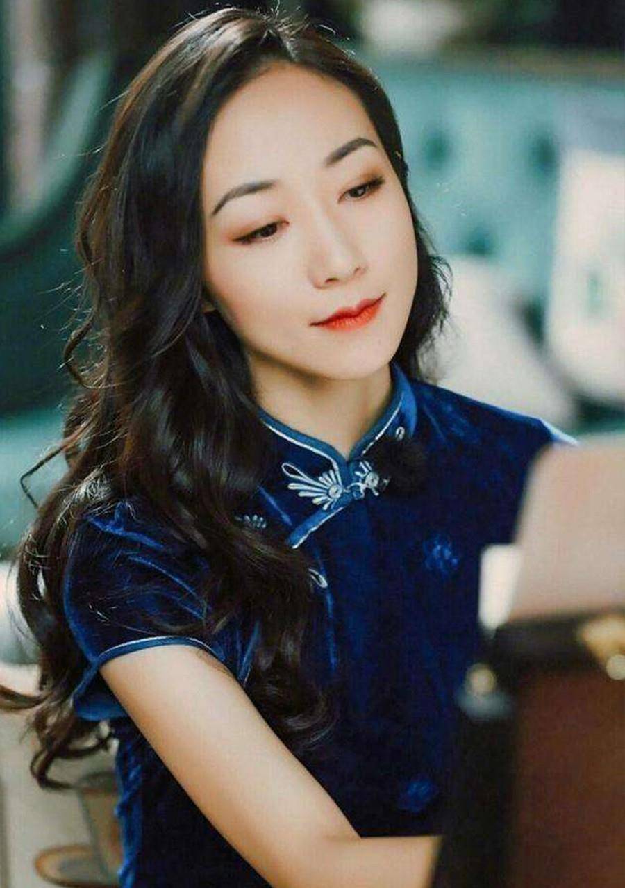 身材|适合穿旗袍的女人，身材符合这5个“特征”，瘦真的不在其中