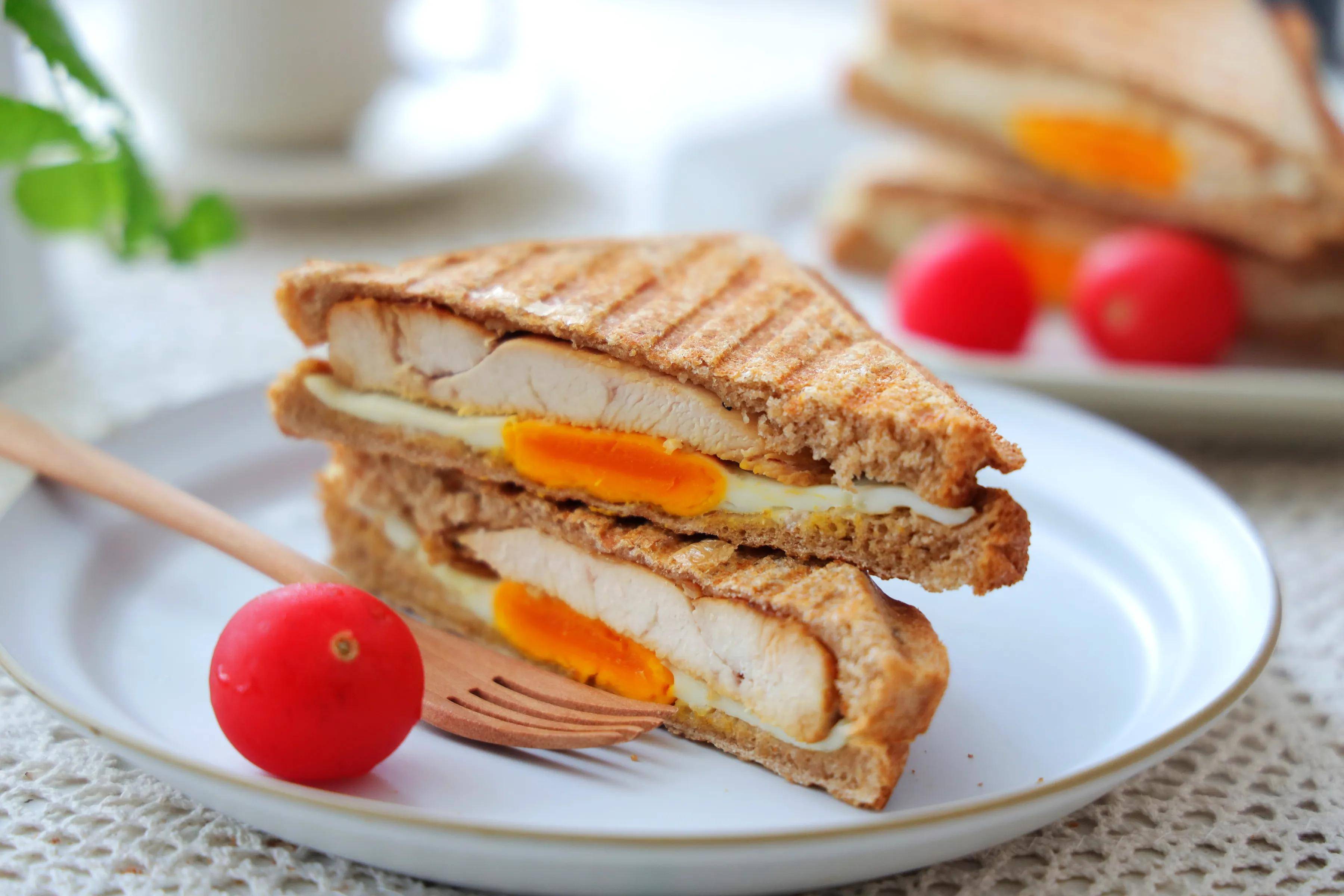 美食|早餐来一份简易三明治,低脂高蛋白,让你越吃越瘦,几分钟就搞定