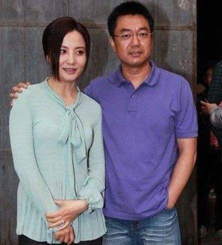 47岁老来得子,出道34年不温不火,与小9岁娇妻相爱5年无绯闻_董勇