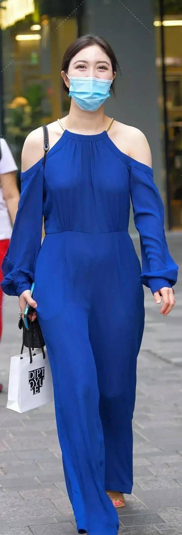 高个子|逛街的瑜伽裤美女，擅长打造优雅靓丽风，气质提升
