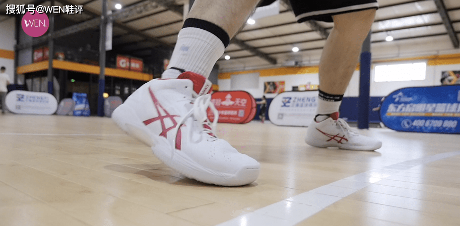 实战|除了价格找不出缺点的后卫实战鞋标杆