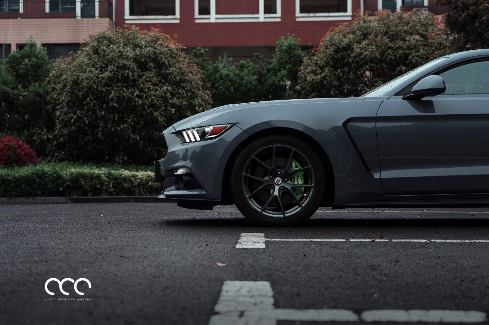 野马汽车贴膜漫彩改色膜亮水泥灰