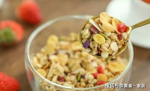 美食|1分钟“明星”早餐,好吃健康还能减肥,胖子看过来,瘦子绕道走