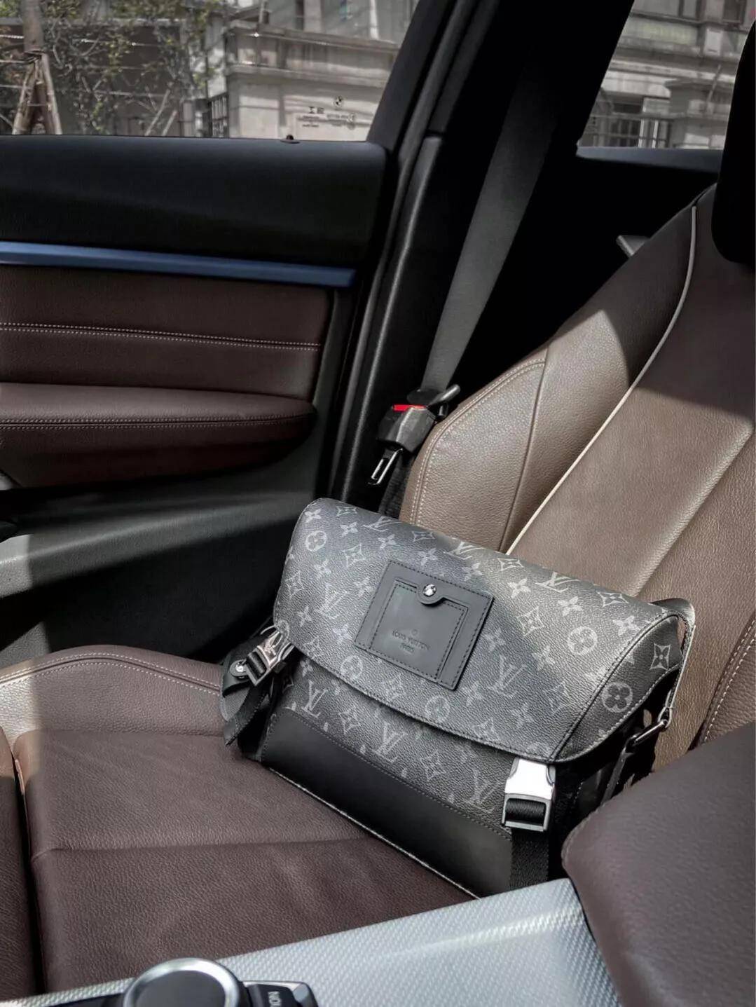 邮差|求求了,工作2年以上的职人别再用公文包装电脑了|基本款