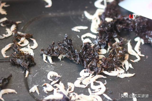 虾皮|吃不完的米饭别老炒着吃,早餐这么做,鲜咸又软糯,比蛋炒饭更香