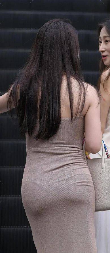 爱美|“婴儿肥”不能错过的穿搭就是裹身裙了，修身显瘦效果最突出！