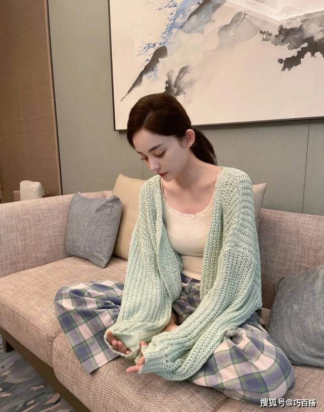 美得|出道十年，颜值衣品从未塌房，美得让人心动