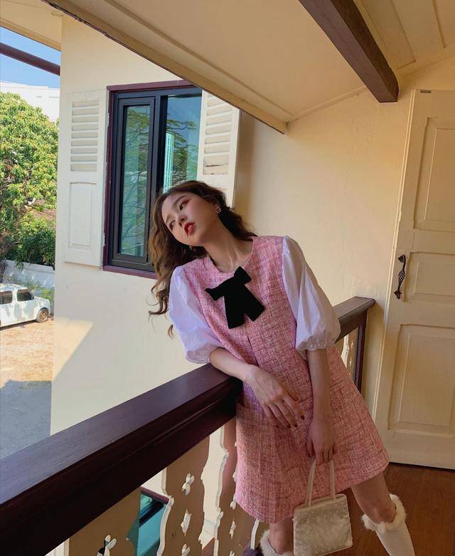 夏天|夏天还没来得及选衣服？看看小野智恩的穿搭，灵动浪漫人见人爱