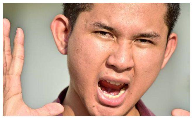 肝脏|肝脏出事的几率越来越大了?或与4个因素有关,早知道早预防