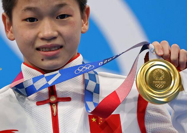 14歲全紅嬋3跳滿分奪金 在國家隊外號叫紅姐背後運動故事_跳水