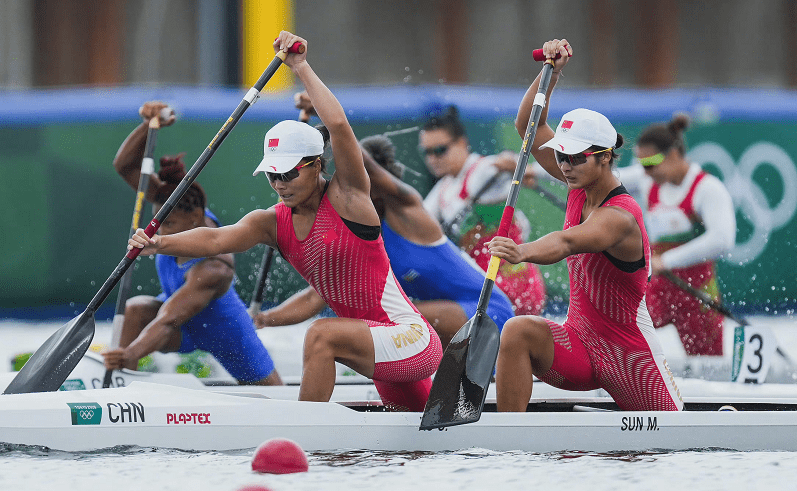 历史!中国组合徐诗晓/孙梦雅皮划艇静水女子500米双人划艇夺冠