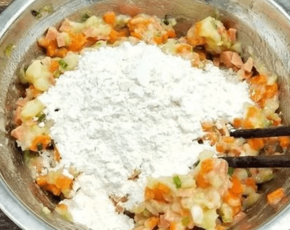 做法|立秋了,孩子早餐爱吃它,不用揉面,比馒头美味,做法简单又营养