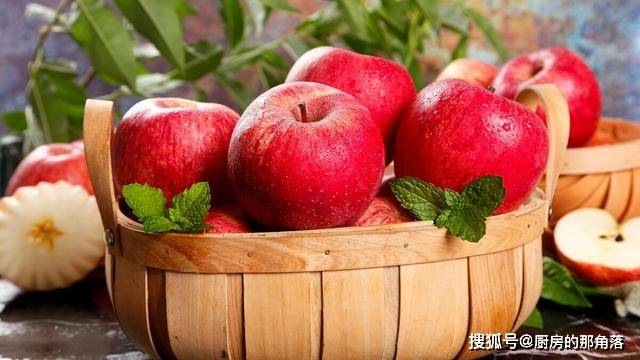 苹果怎么吃最简单营养 250ff1a87be54b159309fd0b5a346a09.jpeg