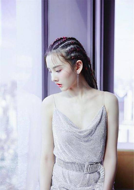 身材|徐静蕾造型大变 穿银色吊带秀婀娜身材 有气质还自律的女人