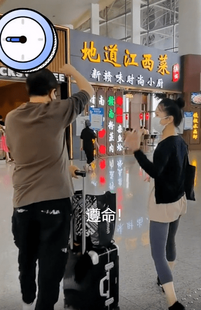 感觉|没有滤镜修图明星也真实，任静脸上皱纹不假，但老也老得好看！