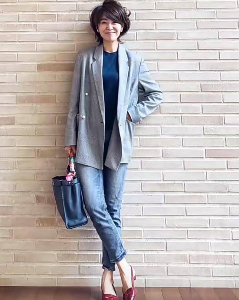 材质|50岁女人穿不出高级感?学日本主妇从“三要素”穿法,时尚且年轻