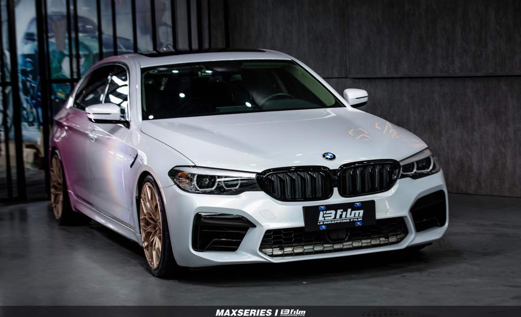 宝马5系汽车贴膜lbfilm改色膜全新渐变定制款