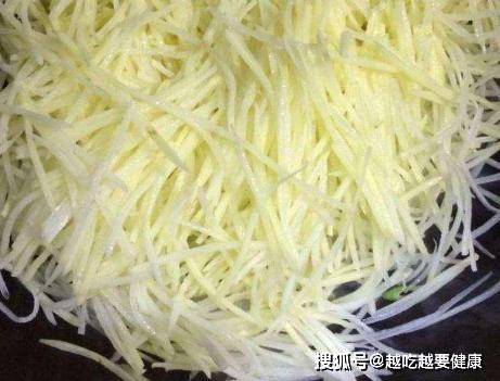 人体|原来土豆饼如此简单，不和面不油炸，10分钟搞定早餐，比灌饼还香