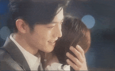 因为|芒果台坐不住了！一举打出“王炸组合剧”，肖战杨紫能否拯救收视