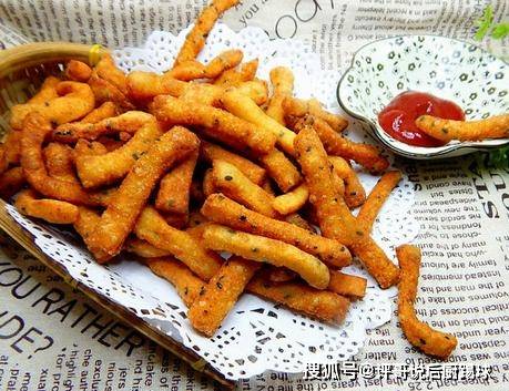 长条|1块豆腐1碗面粉,教你做小零食,豆腐也能金黄酥脆,全家抢着吃