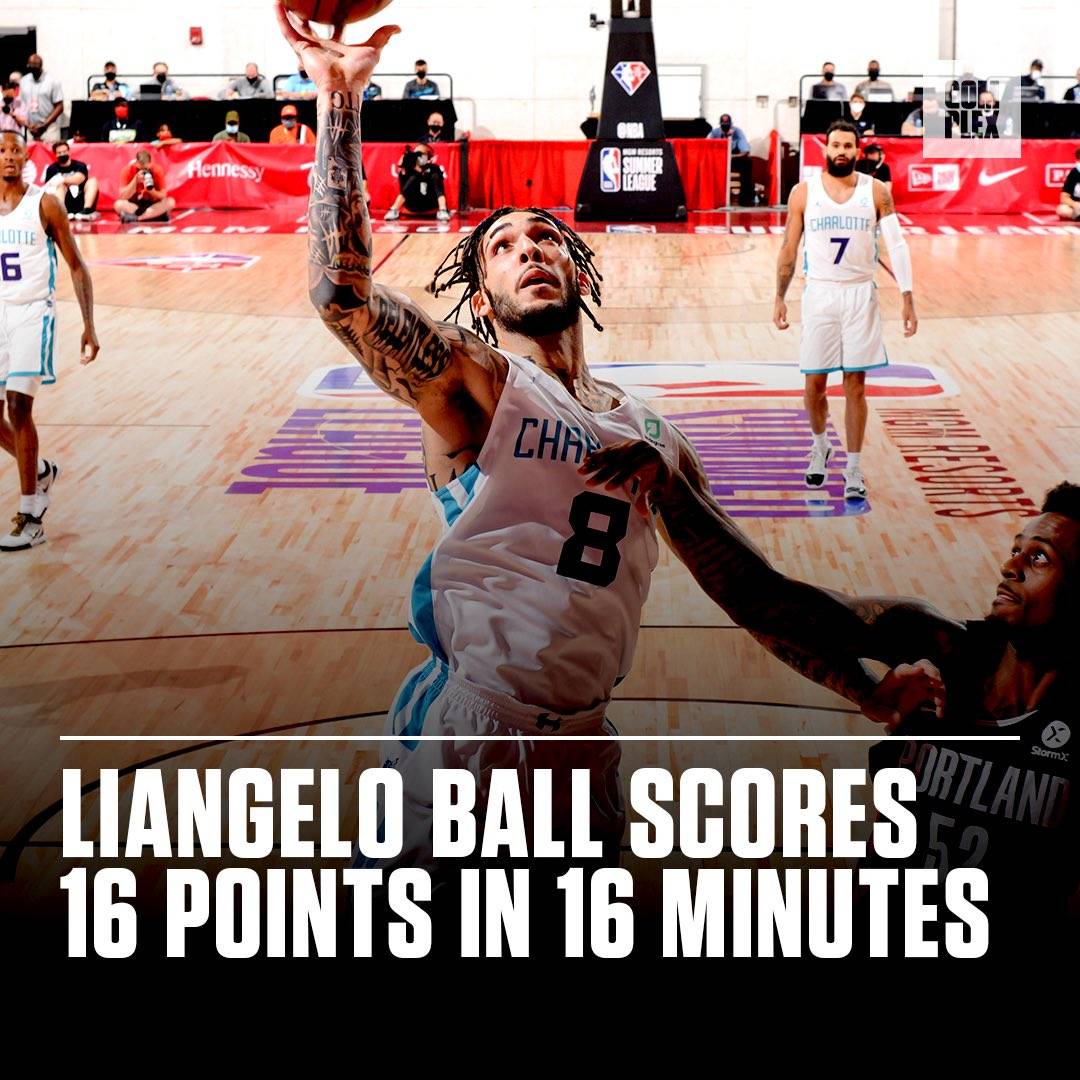 三分球|冲上热搜！二球16分钟三分球8中5球爹挥拳叫好，三兄弟NBA聚首吗