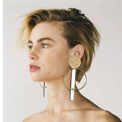 黑色|最广泛的各类穿搭实用技巧，学好了你也能完美蜕变成自信女神