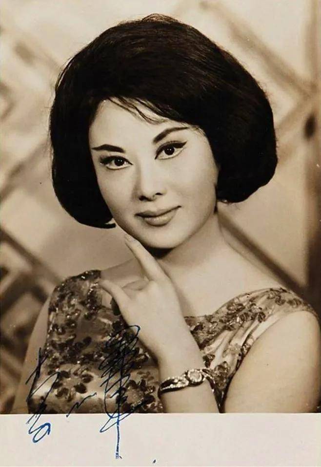 原创一代传奇女巨星李丽华珍贵精美照片分享成龙都称她为女神