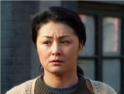 一路走好于月仙,从性感美人到谢大脚,她为何会选择"自毁形象"?