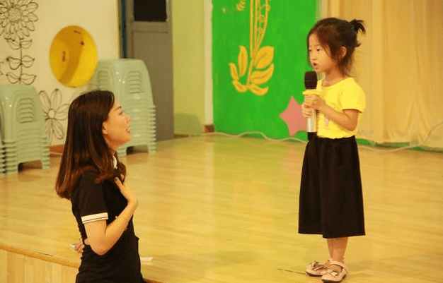 班型|幼儿园放学时间延长到六点，解决家长的大难题，但新问题层出不穷