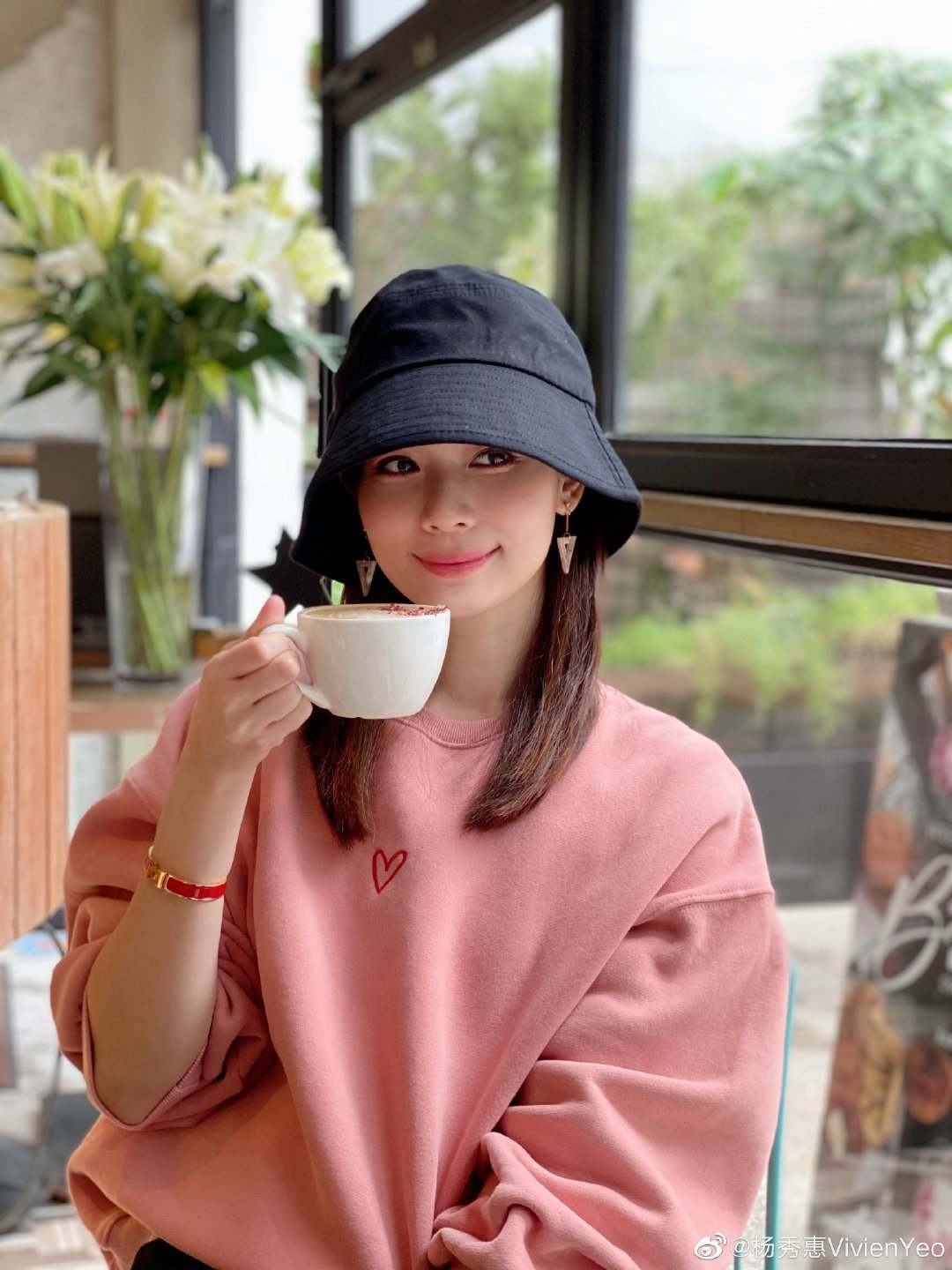 原创tvb小花谭凯琪为离巢闺蜜补祝生日隔半年未见感情依旧惹人羡