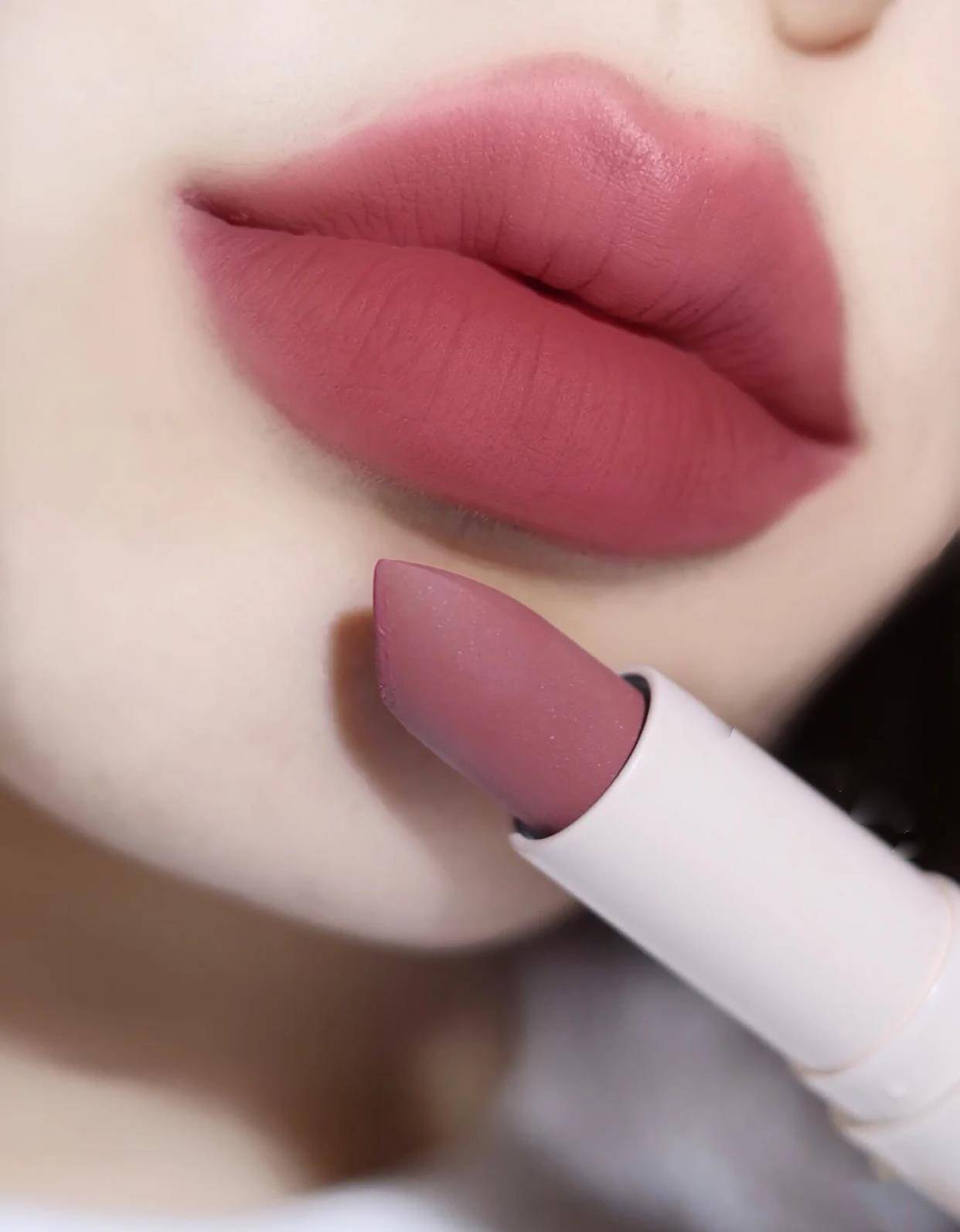 豆沙|适合日常的清淡口红，这4支豆沙色不容错过，显白高级轻松抬气质